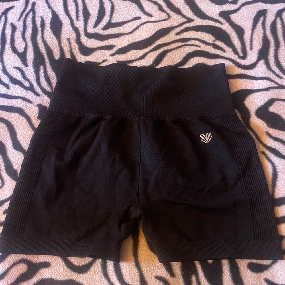 F21 workout shorts